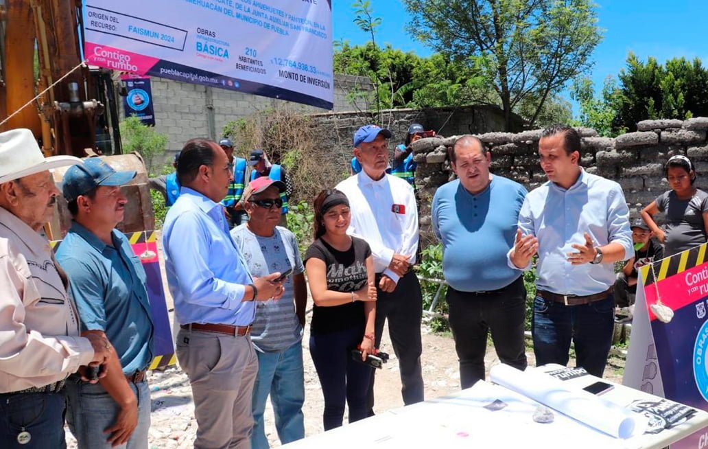 Inicia el ayuntamiento de Puebla construcción de calle con concretó hidráulico en San José El Aguacate Inicia el ayuntamiento de Puebla construcción de calle con concretó hidráulico en San José El Aguacate