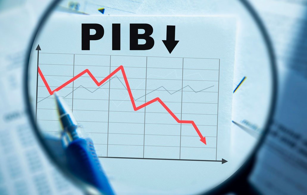 La inflación repunta. Proyecciones de crecimiento del PIB a la baja La inflación repunta. Proyecciones de crecimiento del PIB a la baja