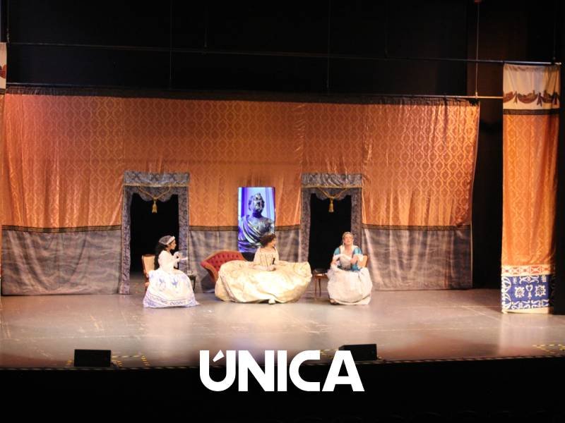 "Las Meninas" se presentaron en el Teatro del CCU BUAP