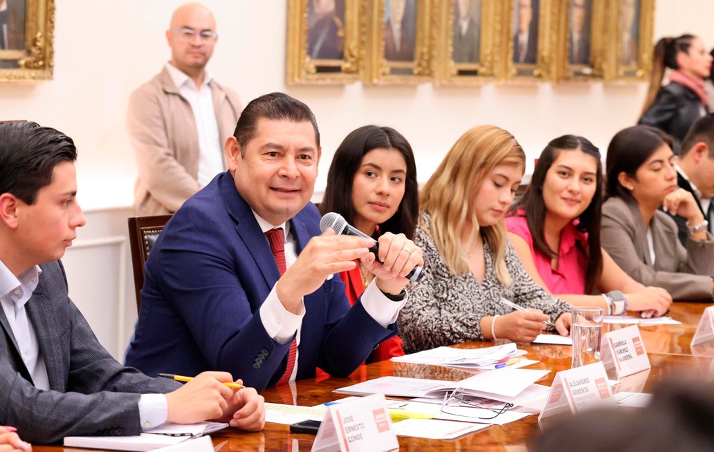 Armenta impulsa gobierno de las juventudes como agentes de la transformación