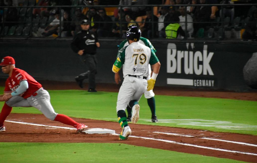 Pericos contra la pared tras perder tercer juego consecutivo ante Diablos Rojos