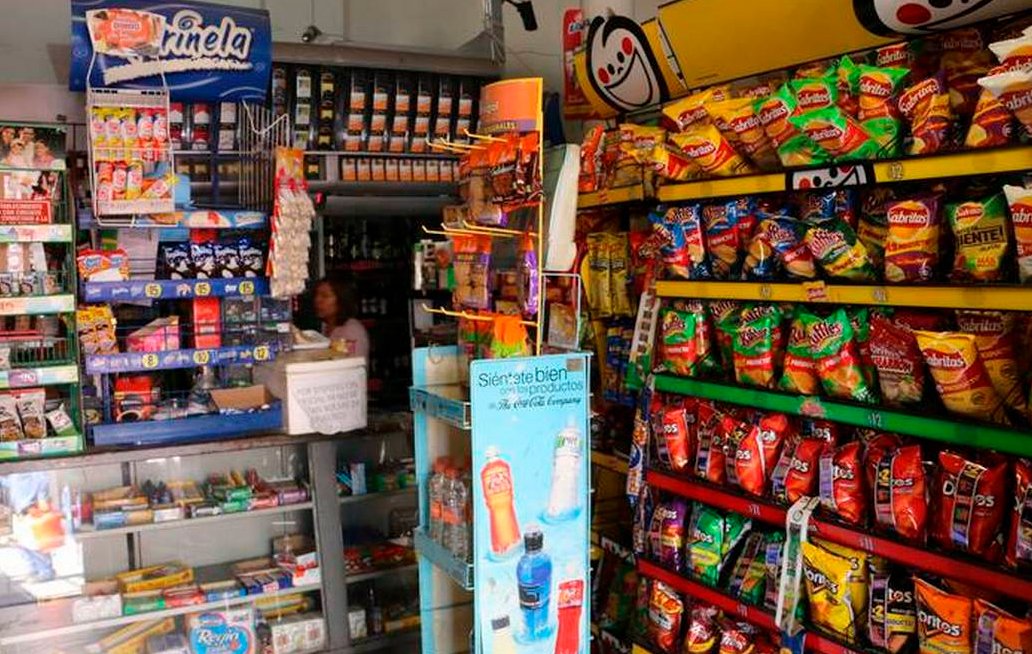 La inseguridad y las tiendas de conveniencia afectan a las tienditas de la esquina