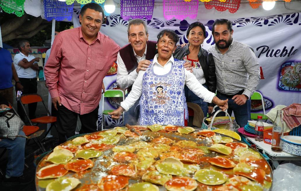 Acude Chedraui a la inauguración del Festival de la Chalupa en El Carmen Acude Chedraui a la inauguración del Festival de la Chalupa en El Carmen