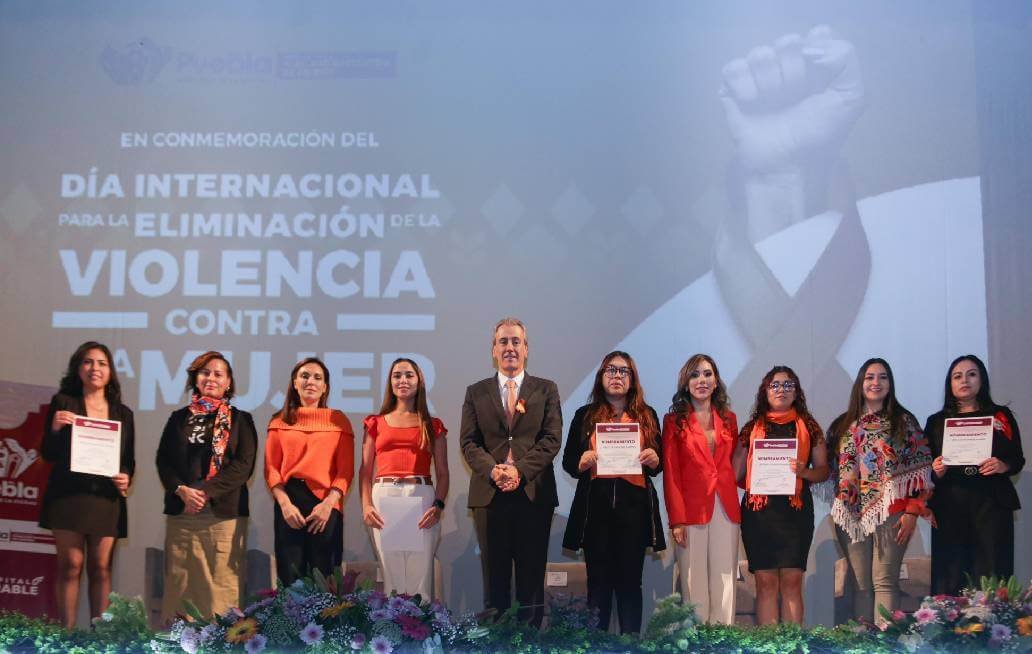 conmemoran chedraui y marielise
