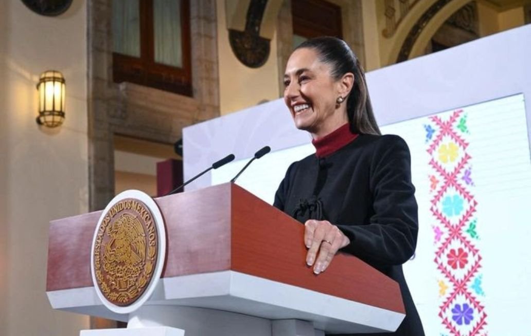 El 3 de enero inicia entrega de nuevas tarjetas del Banco del Bienestar para Pensión de mujeres y en Febrero para Beca Rita Cetina: Presidenta de México El 3 de enero inicia entrega de nuevas tarjetas del Banco del Bienestar para Pensión de mujeres y en Febrero para Beca Rita Cetina: Presidenta de México