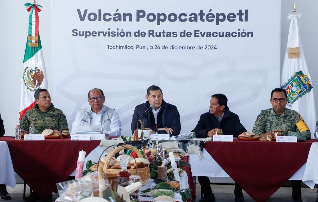 En territorio, el gobernador Armenta supervisa rutas del Popocatépetl