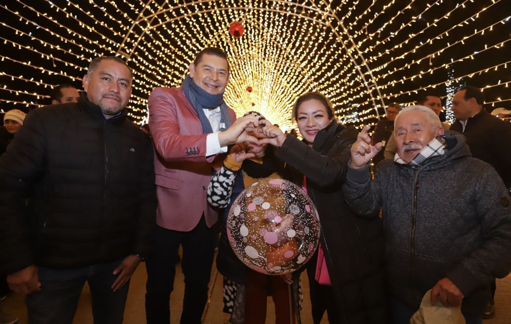 Invita el gobernador de Puebla a las personas en situación de vulnerabilidad a cenar en Los Fuertes