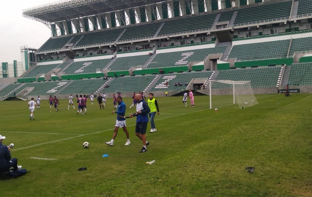 Reportan Quiñones y Garnica con el Club Puebla