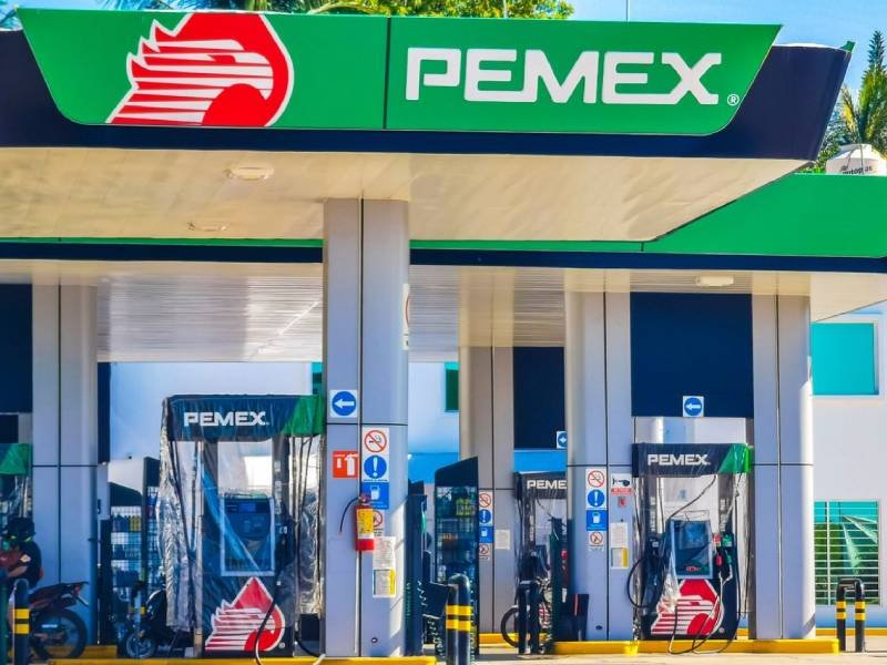 Sheinbaum firma leyes secundarias para fortalecer CFE y Pemex