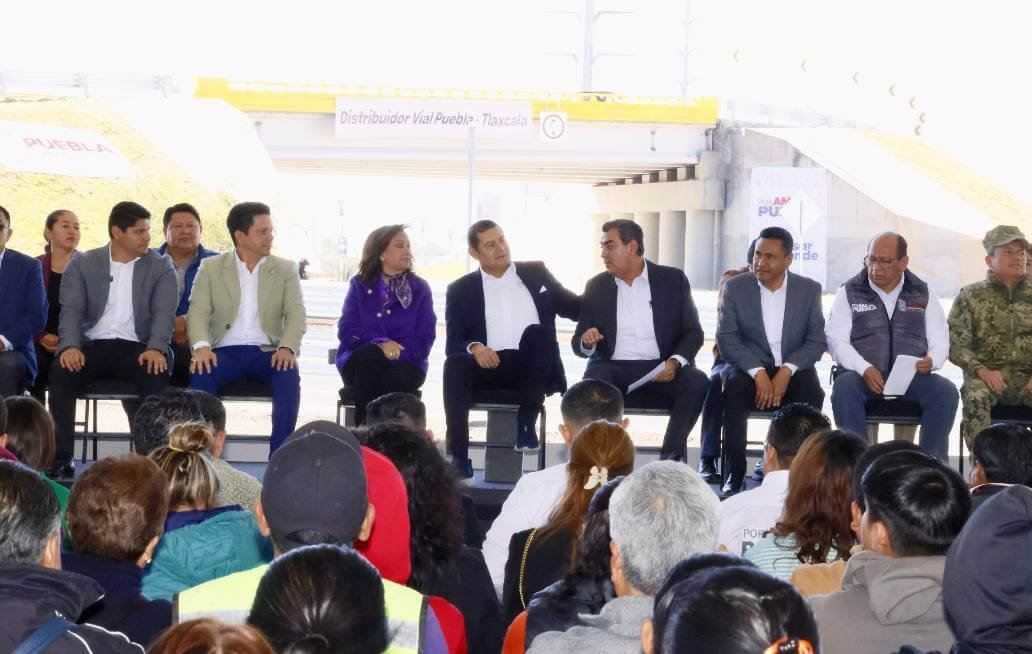 Armenta y Cuéllar inauguraron el Distribuidor Puebla-Tlaxcala Armenta y Cuéllar inauguraron el Distribuidor Puebla-Tlaxcala