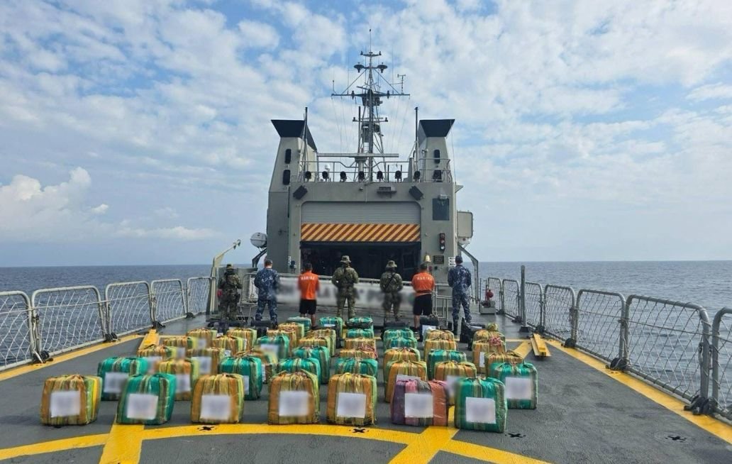Decomisan embarcaciones con cocaína en costa de Oaxaca