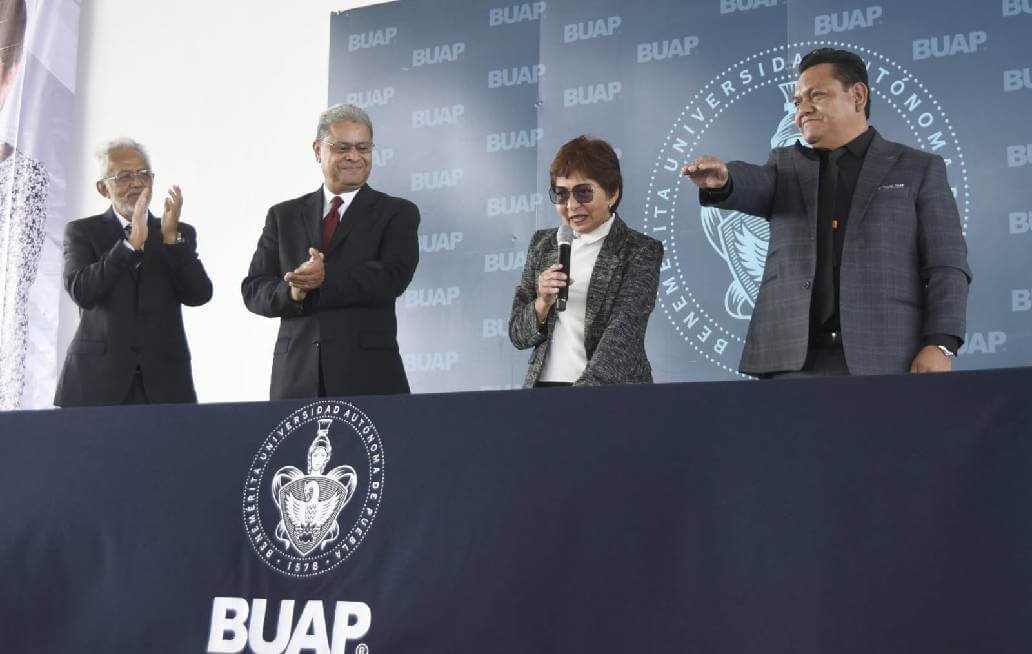 Rectora Lilia Cedillo preside informe en el Complejo Regional Sur Rectora Lilia Cedillo preside informe en el Complejo Regional Sur