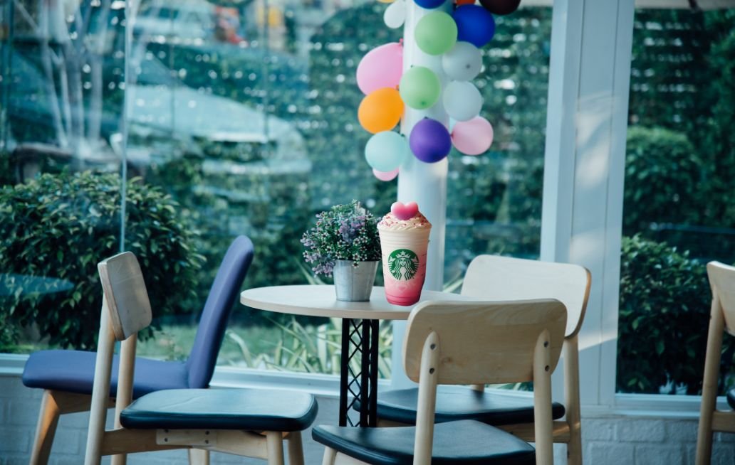 Rockmance Frappuccino bebida de San Valentin disponible en Starbucks