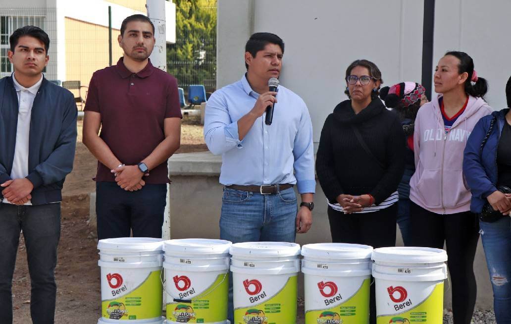 Tenemos un compromiso sólido con la educación en Cuautlancingo: Omar Muñoz