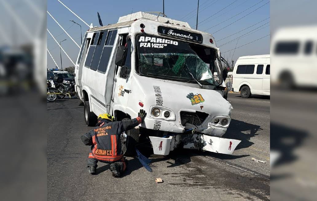 Ocho lesionados saldo de un accidente del transporte público