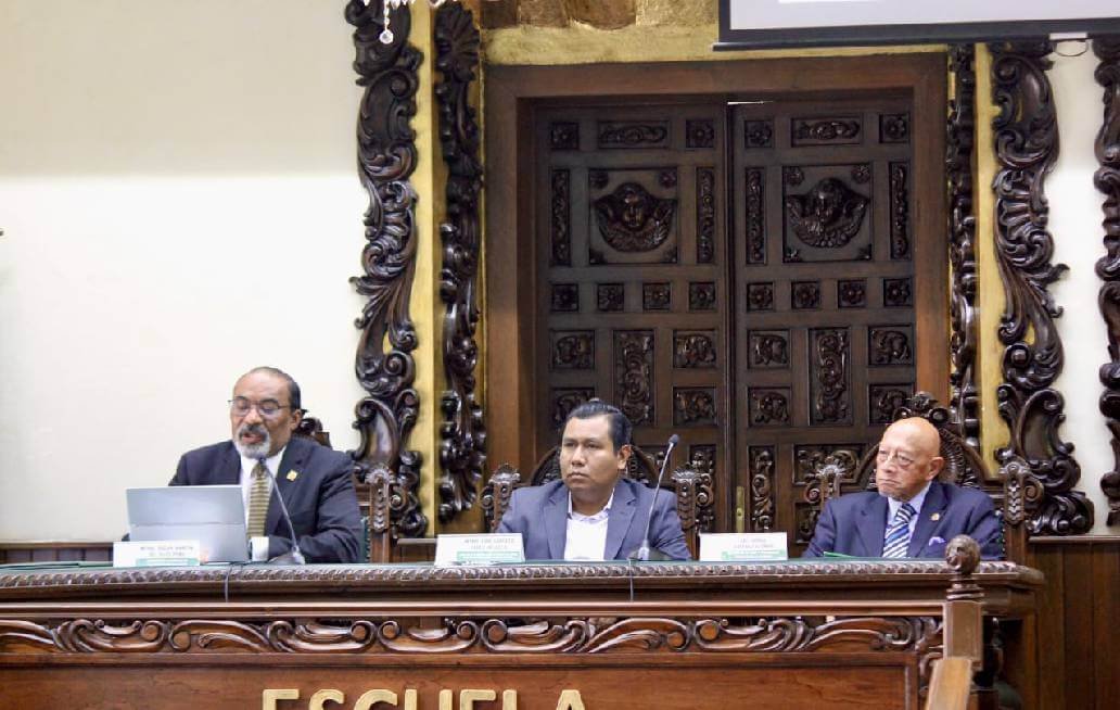 Pérez Velasco diserta sobre conciliación laboral en la ELDP
