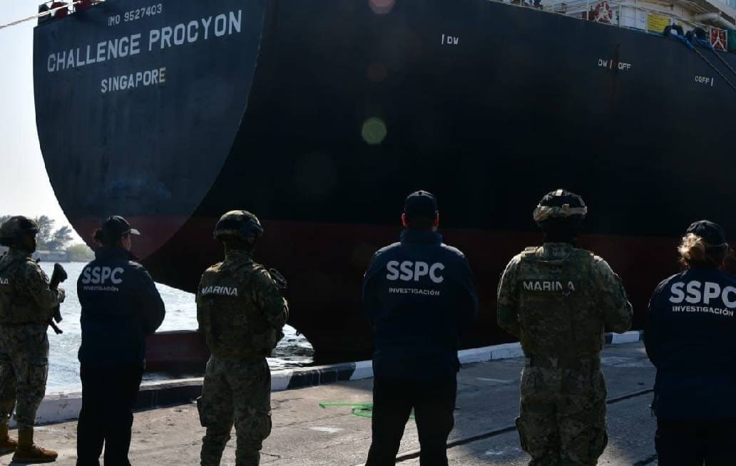 Realizan gobierno de la República aseguramiento de 10 millones de litros de hidrocarburo Realizan gobierno de la República asguramiento de 10 millones de litros de hidrocarburo