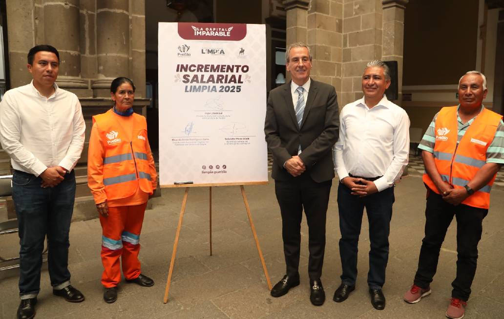 Gobierno de la Ciudad de Puebla firma convenio de Revisión Salarial 2025 para trabajadores de limpia Gobierno de la Ciudad de Puebla firma convenio de Revisión Salarial 2025 para trabajadores de limpia