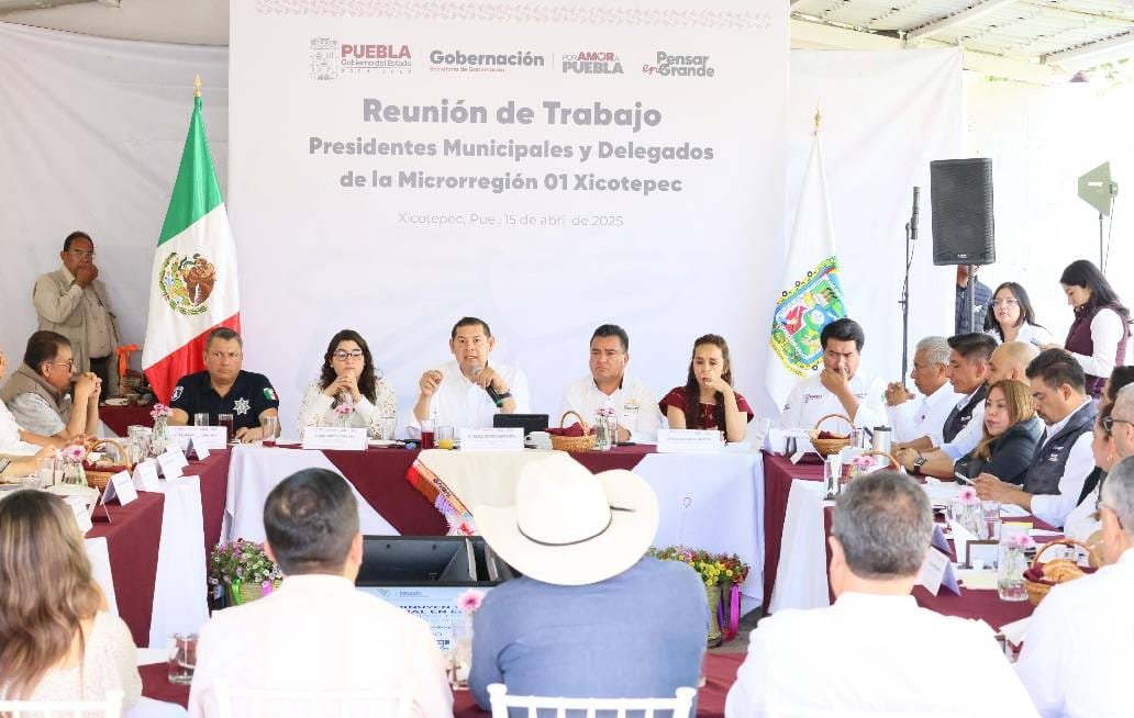 Encabeza Armenta reunión de trabajo con presidentes municipales de la Sierra Norte