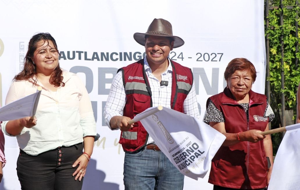 Rehabilitar calles significa dignificar cada espacio de nuestra comunidad: Omar Muñoz