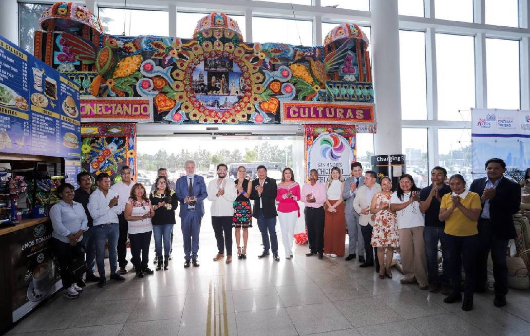San Andrés Cholula lleva su cultura al Aeropuerto Internacional de Puebla