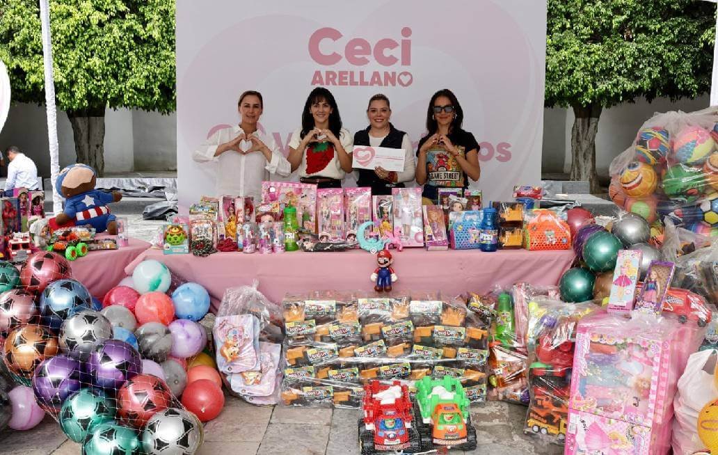 Voluntariado de la Coordinación de Comunicación se suma al SEDIF para generar sonrisas