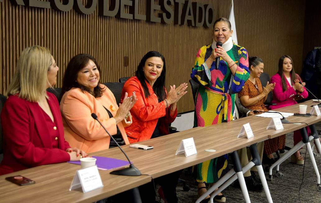 Voluntariado del Congreso de Puebla realizó el “Taller para la elaboración de cortinas oncológicas”