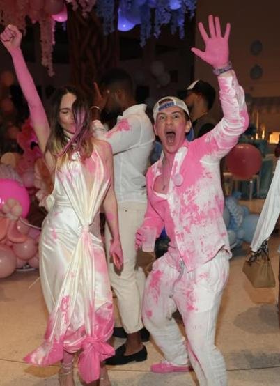 Belinda deslumbra junto a Lele Pons y Guaynaa