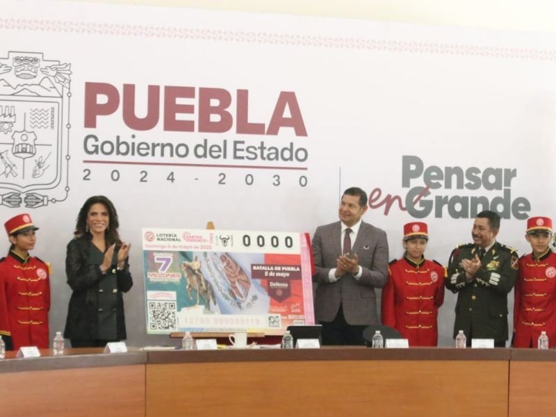 la directora de la loteria
