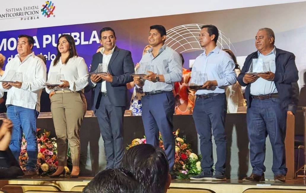 Acude Omar Muñoz a la presentación de la “Plataforma Digital Estatal, Revolución Digital por Amor a Puebla”