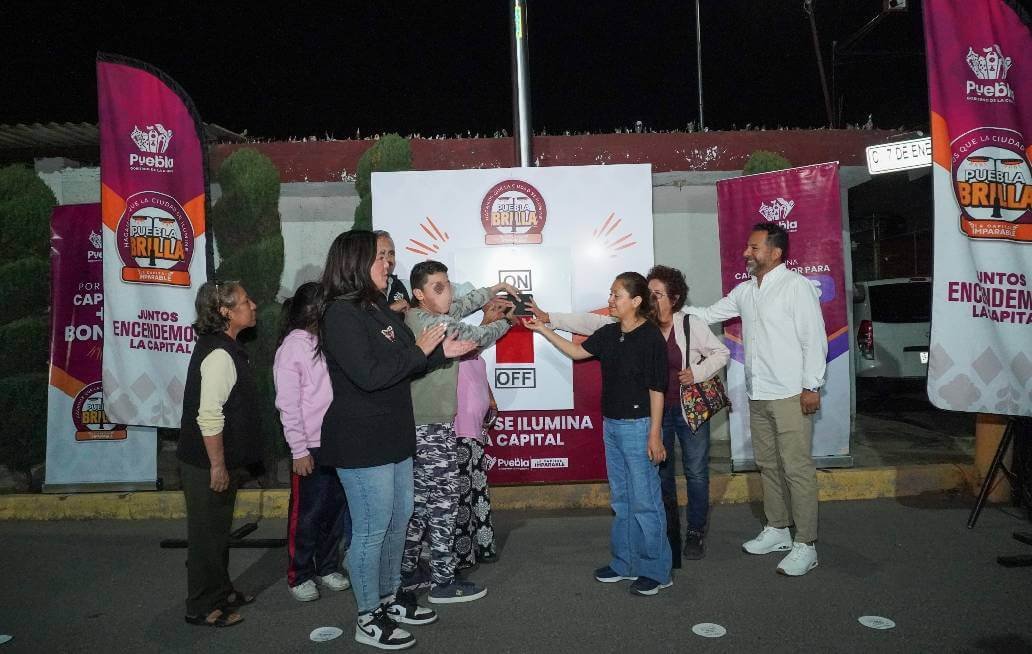 Entrega Chedraui 142 luminarias modernizadas en Lomas del Sur