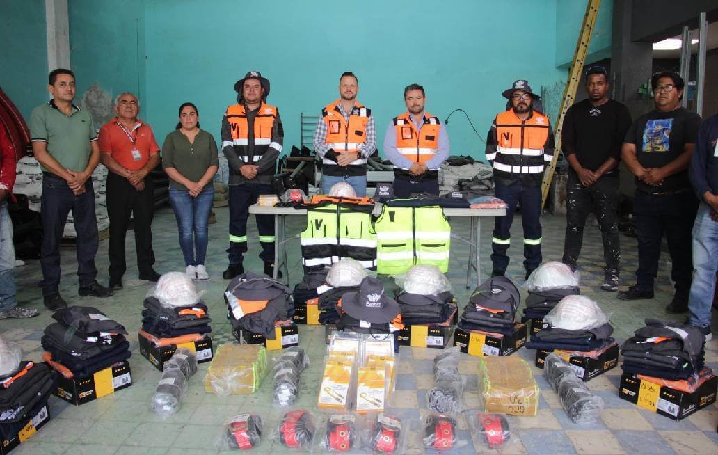 Entregó Gobierno de la Ciudad de Puebla uniformes a personal operativo de la Secretaría de Movilidad e Infraestructura