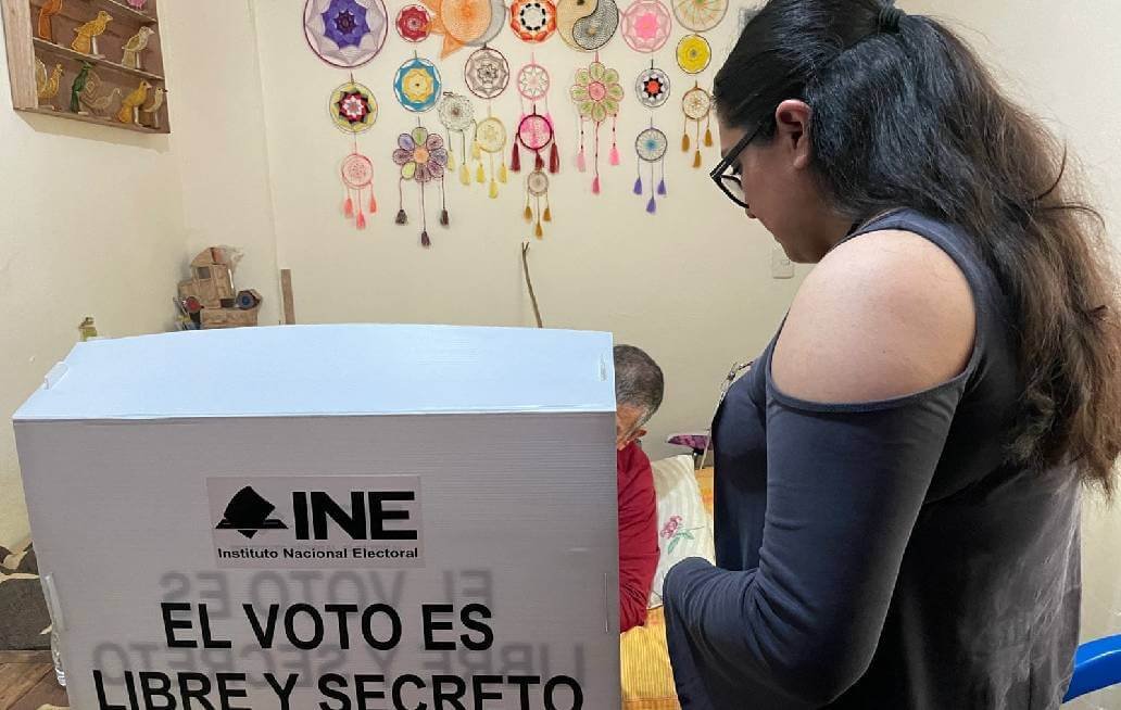 Participan poblanos en esquema Voto Anticipado de elecciones del Poder Judicial: INE