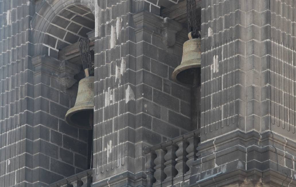 Repican las campanas de la Catedral y de templos de Puebla por el nuevo Papa