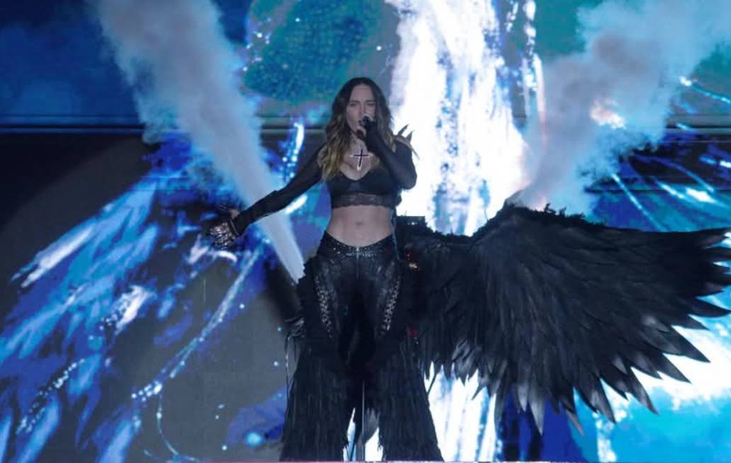 Belinda y Drake Bell arrasan en la Feria de Puebla