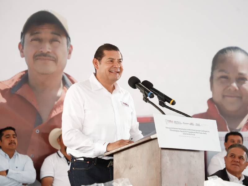 por su parte la secretaria