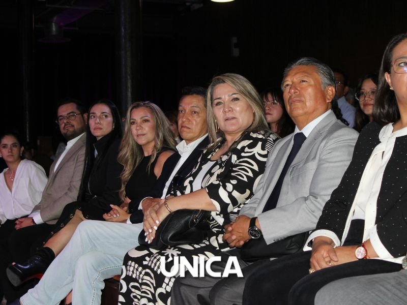 UDAL deslumbra con su pasarela Eukosmia 2025