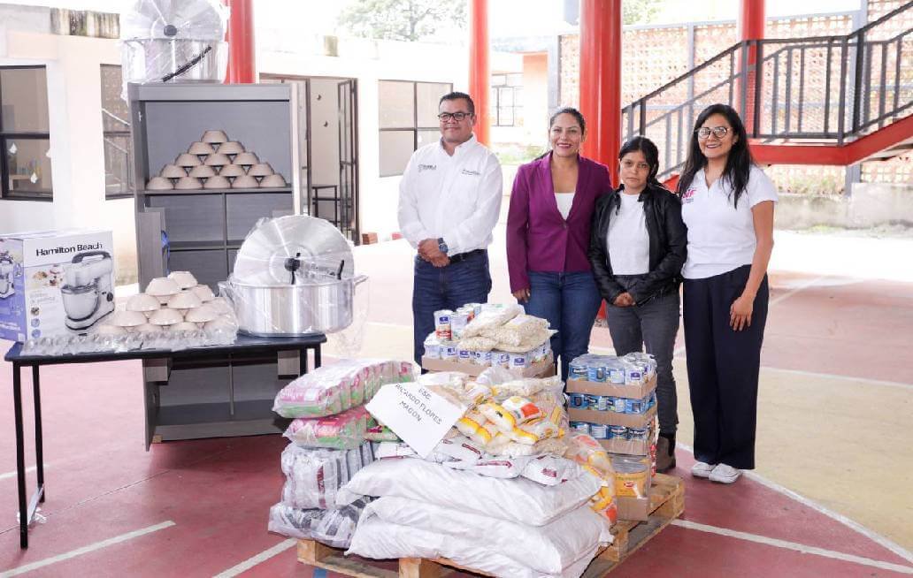 En San Andrés Cholula más de 4 mil estudiantes se beneficiarán con dotaciones alimentarias en escuelas
