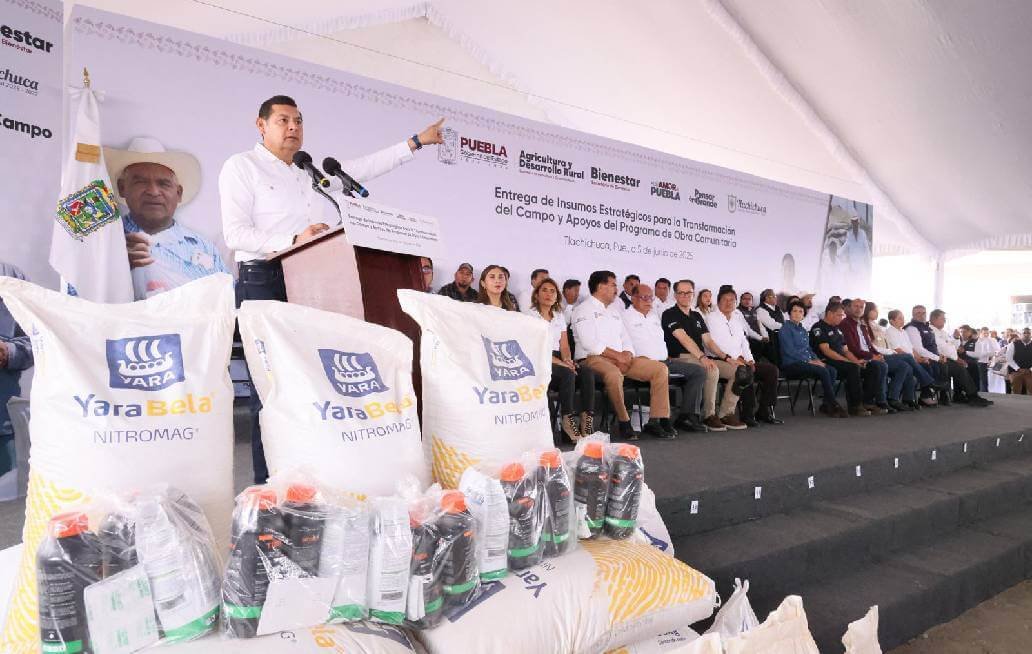 Entrega Armenta 18 mdp en Obra Comunitaria y apoyos al campo en Tlachichuca