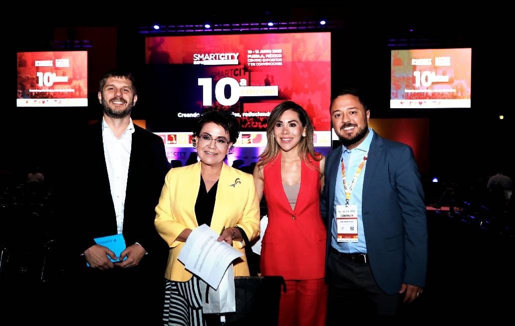 Participa Zaira González en Smart City con panel para el fortalecimiento de políticas de inclusión social