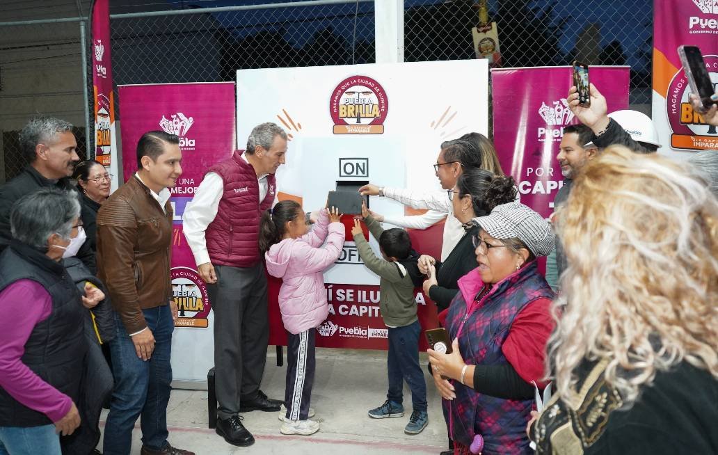 Puebla Brilla transforma San Ramón Castillotla con iluminación 100% LED