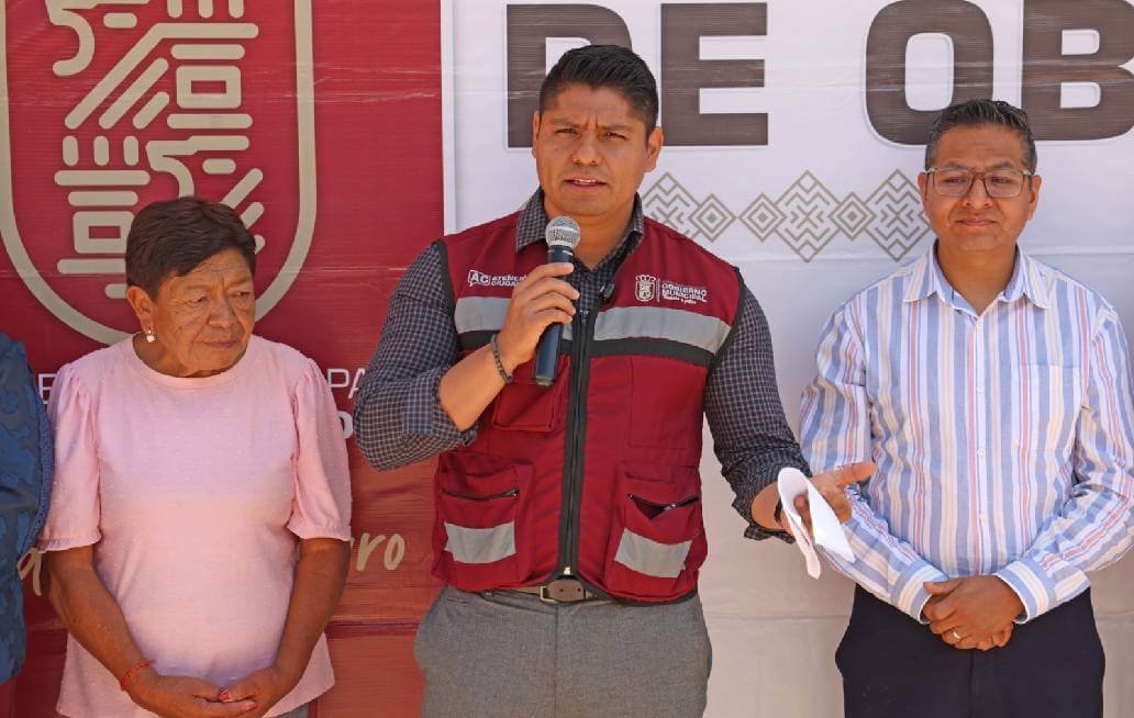 Entrega Omar Muñoz reconstrucción de la avenida México-Puebla