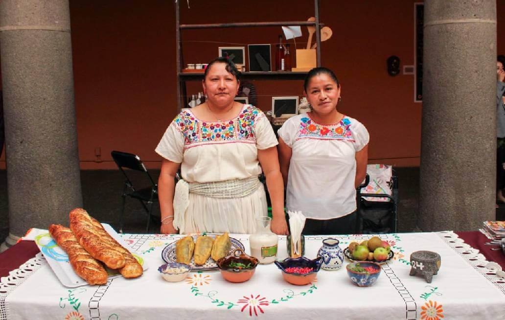 Gobierno estatal brinda seguridad en preservación y transmisión de la identidad poblana