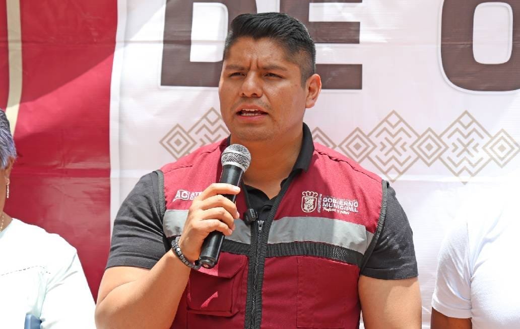 Omar Muñoz realiza jornada integral de trabajo en Cuautlancingo Omar Muñoz realiza jornada integral de trabajo en Cuautlancingo