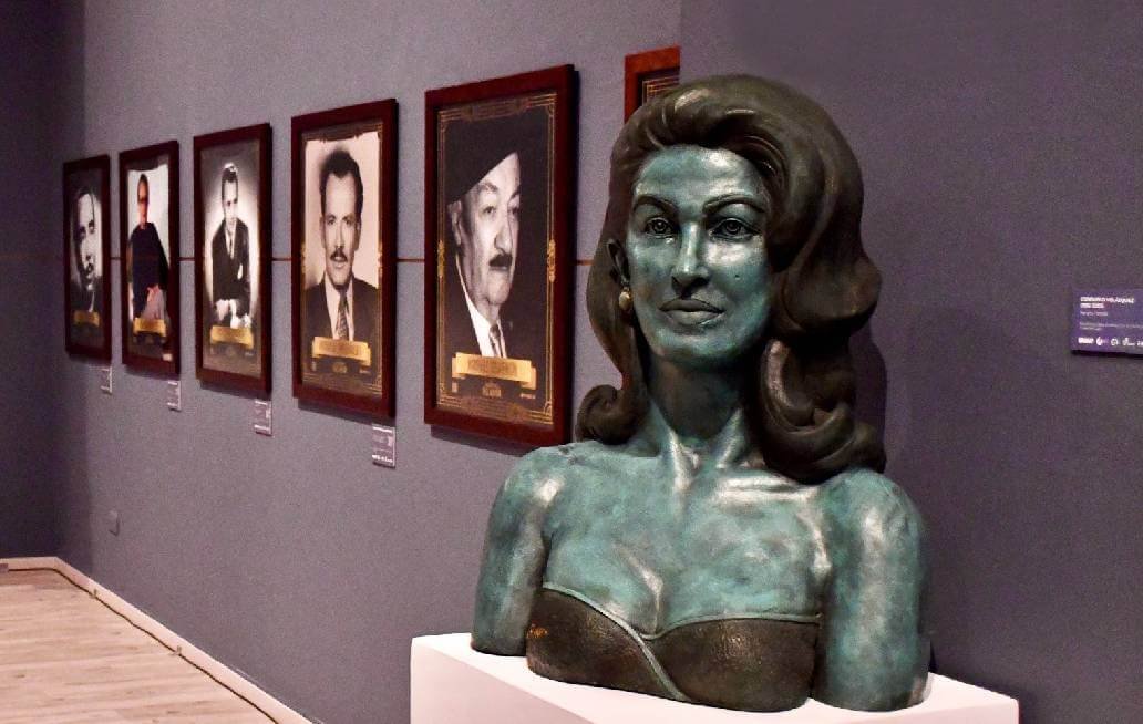 Abre la exposición El Rostro del Autor, de la Sociedad de Autores y Compositores de México, en el CCU BUAP Abre la exposición El Rostro del Autor, de la Sociedad de Autores y Compositores de México, en el CCU BUAP