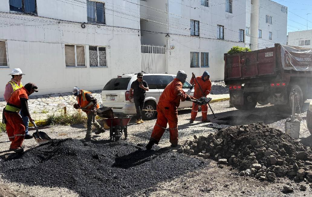 Atiende Gobierno de la Ciudad de Puebla vialidades y calles de la Margarita Atiende Gobierno de la Ciudad de Puebla vialidades y calles de la Margarita