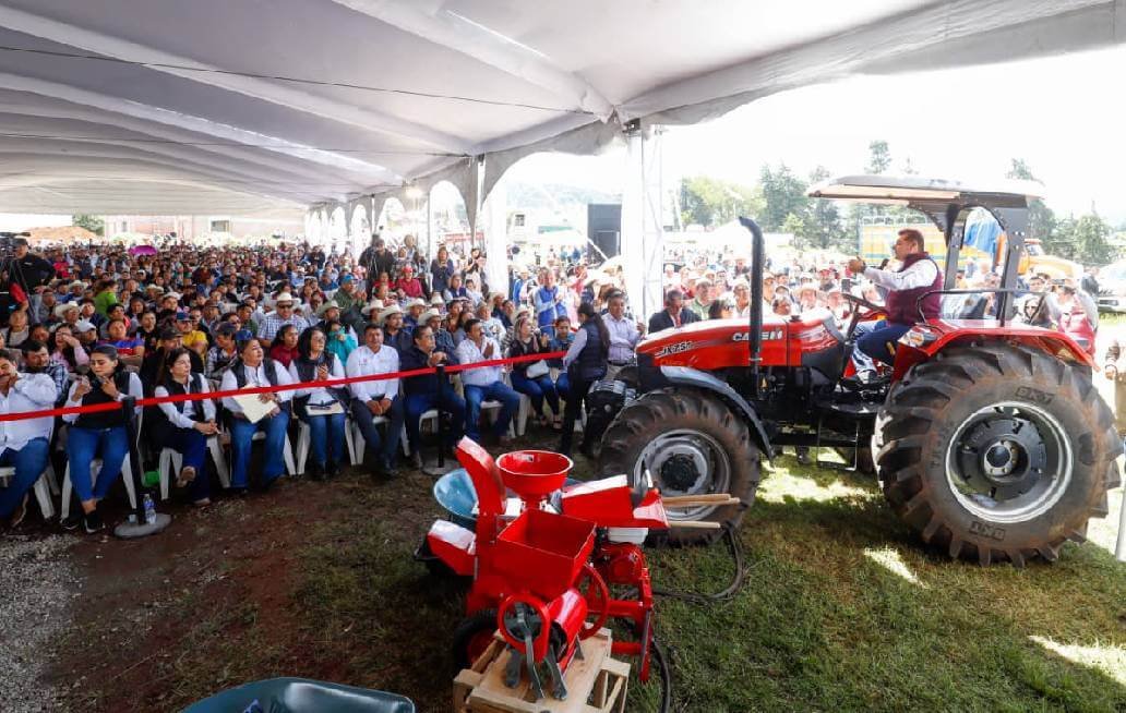 Con inversión de 84 mdp, Gobierno de Puebla beneficia a microrregión de Ahuazotepec