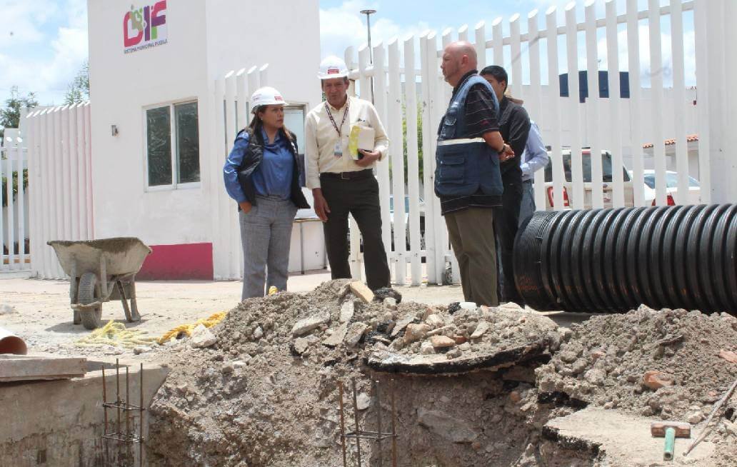 Contraloría Municipal de Puebla supervisa avance de obras del colector pluvial en CMERI de SMDIF
