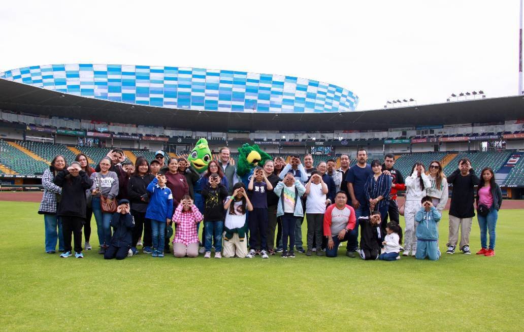 Fomenta Gobierno de la Ciudad de Puebla el deporte a través de visitas guiadas en el estadio Hermanos Serdán