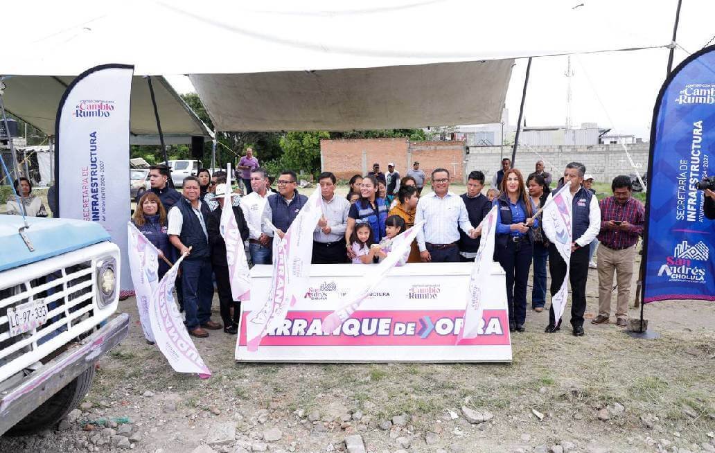 Inicia presidenta de San Andrés Cholula obra de adoquinamiento en San Bernardino Tlaxcalancingo Inicia presidenta de San Andrés Cholula obra de adoquinamiento en San Bernardino Tlaxcalancingo